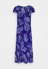 Blå maxiklänning med korta ärmar som har ett bladmönster i vitt. Tillverkad av mjukt tyg med en flytande design och utsvängd kjol.