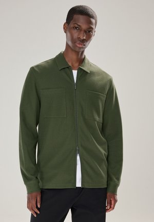 REGULAR FIT - TEXTURED ZIP THROUGH SHACKET  - Poletna jakna - green