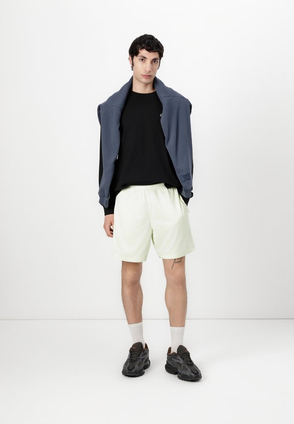 UNISEX - Sports shorts - lime2