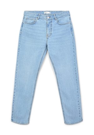 Jean bleu clair avec une coupe droite, style cinq poches et décoloration subtile. En denim avec des coutures visibles et une fermeture à bouton.