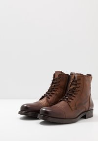 Jack & Jones Bottines à lacets - cognac