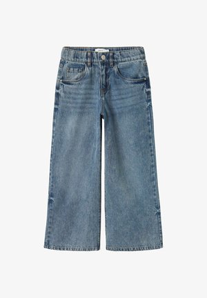 Svijetloplave široke traperice od denima. Imaju zatvaranje na dugme, pet džepova i kontrastne šavove za dodatni detalj.