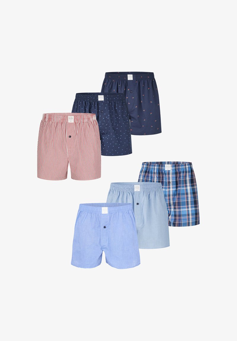 Six paires de boxers pour hommes à taille élastique dans différents motifs : rayures rouges, bleu marine avec petits imprimés, bleu clair et écossais bleu.