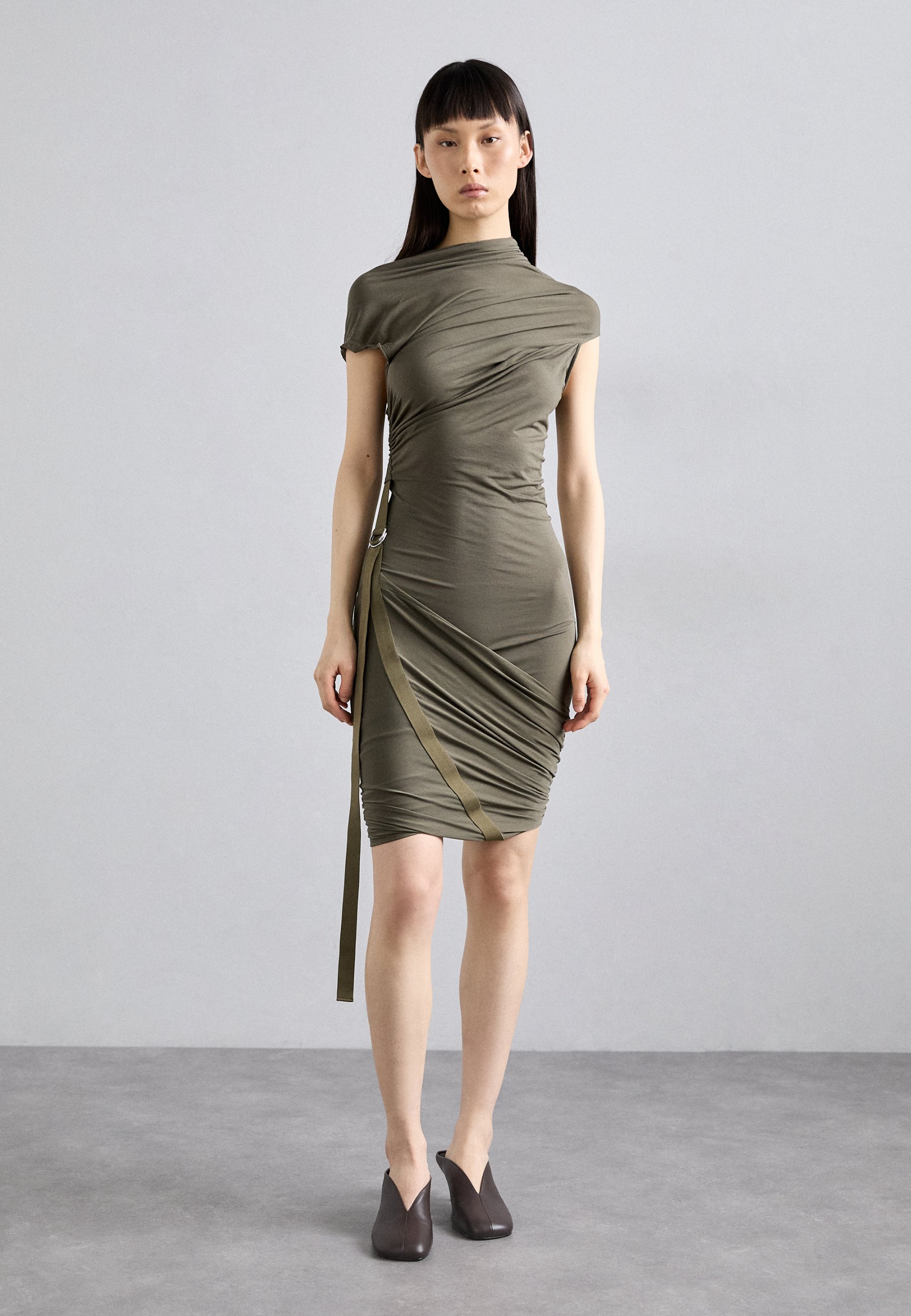 Helmut Lang WIND DRESS - Shift dress - olive/olive - Zalando