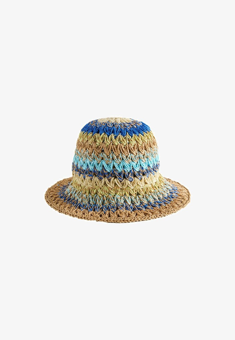 Chapeau seau crocheté à large bord présentant des rayures horizontales bleu, beige, bleu clair et fauve, avec un tissage texturé.
