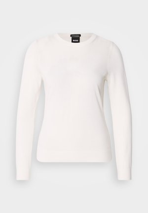 Hvid langærmet sweater, lavet af fin merinould, har en rund halsudskæring og en glat tekstur med et tætsiddende design.