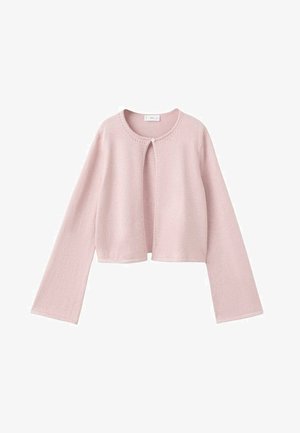 Cardigan roz scurt, din material moale, cu mâneci lungi, decolteu rotund și închidere cu un singur nasture cu cusături decorative.