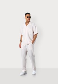 ESTEEM STRIPED - Hemd - offwhite