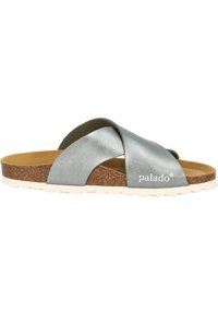 Sandal de piel plateada con tiras entrelazadas, plantilla de corcho y suela de goma blanca. Presenta la marca "palado" en el lateral.