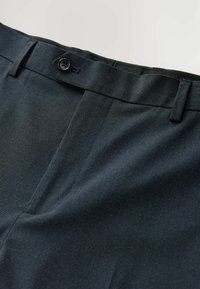 REGULAR FIT - MOTIONFLEX PUPPYTOOTH TEXTURE  - Suit trousers - navy