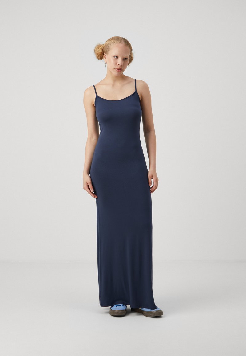 Gina Tricot SOFT TOUCH MAXI SLIP DRESS - Džersejové šaty - black iris