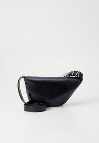 Unselected, black