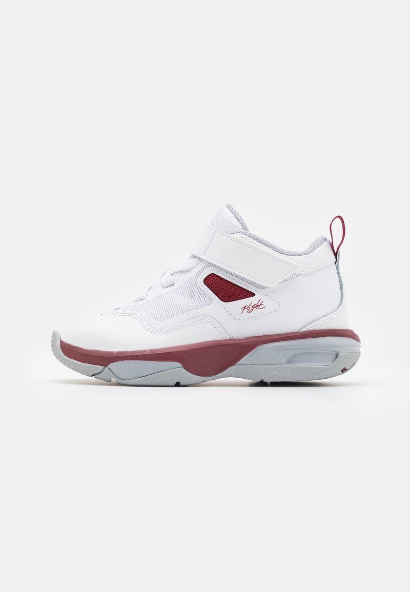 Jordan - JORDAN STAY LOYAL 3 UNISEX - Basketbalschoenen - white/team red/wolf grey, Vergroten