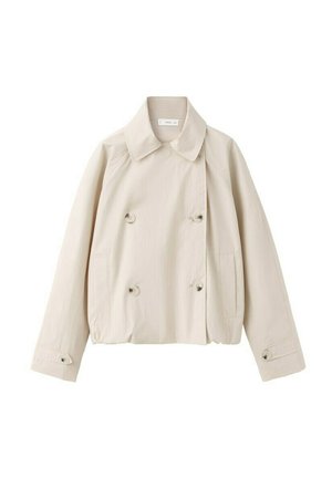 Giacca beige corta doppiopetto con ampio colletto, maniche lunghe e polsini con bottoni su sfondo bianco.