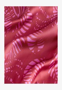 Selezionato, red pink