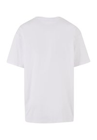 Hvid kortærmet t-shirt, lavet af blødt bomuldsstof, har en rund halsudskæring og løs pasform, med en glat tekstur og uden synlige mønstre.