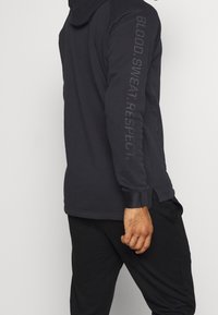 Under Armour Felpa con cappuccio - black