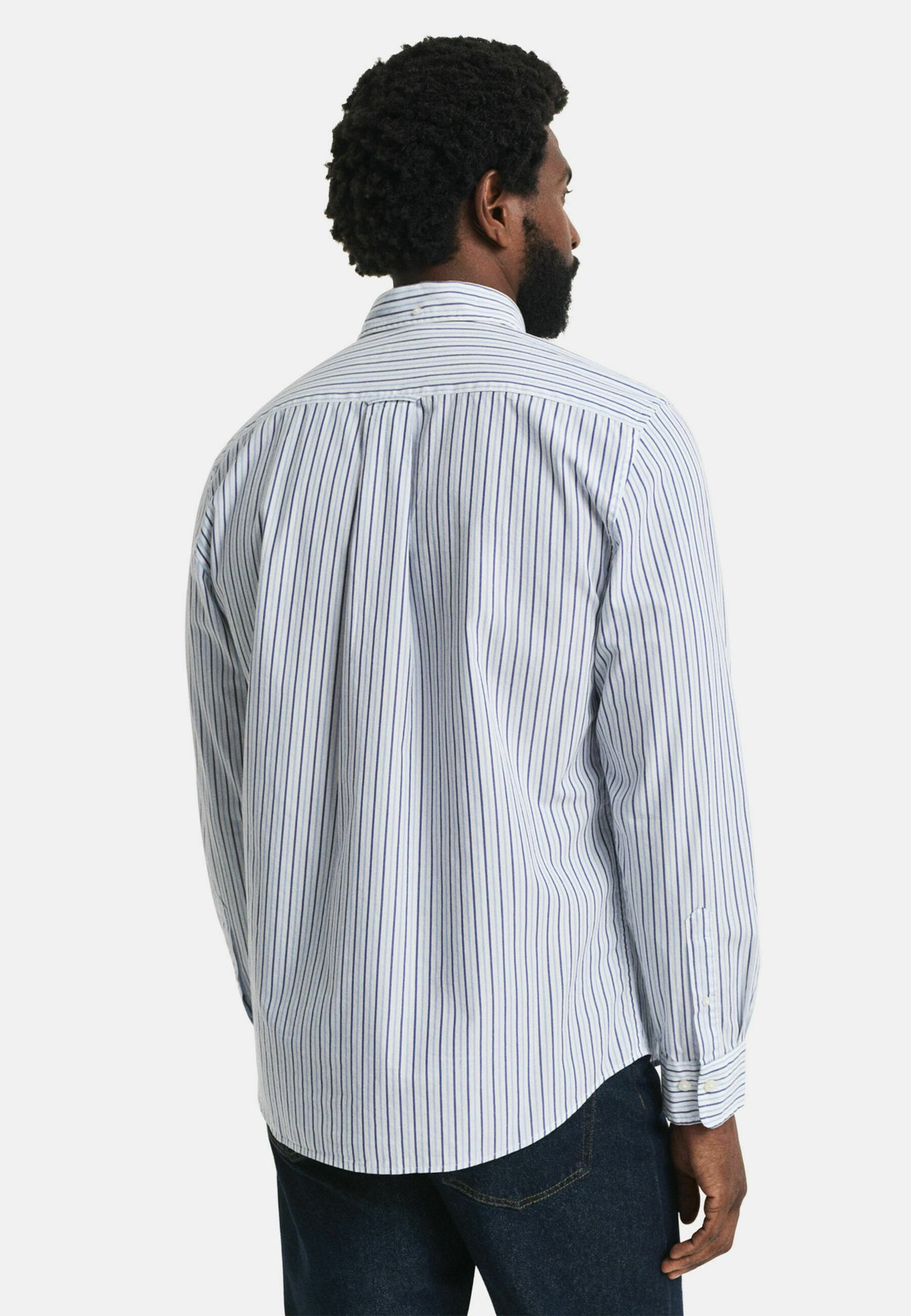 REGULAR FIT STRIPED