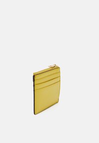 Furla CAMELIA ZIPPED CARD CASE - Novčanik - honey