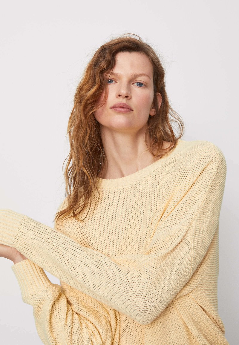Damen Strickjacken | OYSHO Strickpullover yellow/gelb - CH14401 Damen Strickjacken | OYSHO Strickpullover yellow/gelb - CH14401