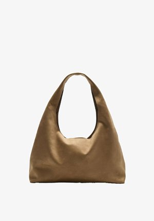 Brahna torba preko rame iz rjave tkanine s širokim, zaobljenim tijelom i velikim izrezanim ručkom. Meka tekstura, minimalistički dizajn i bez vidljivih metalnih dijelova.