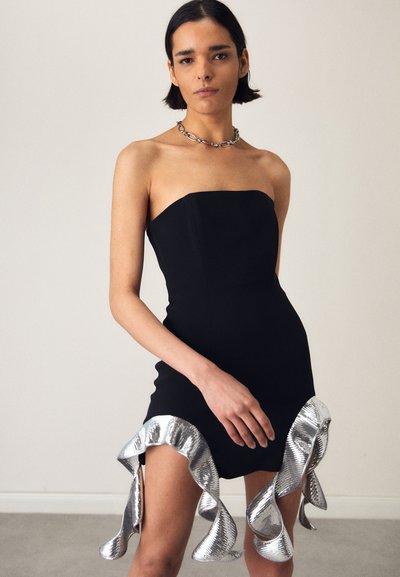 David Koma SEQUIN RUFFLE DOUBLE ARCH LEG CUTOUT MINI DRESS - Vestito elegante - black/silver
