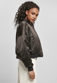 Urban Classics LADIES SHORT OVERSIZED SATIN BOMBER JACKET - Bomberjacke ...