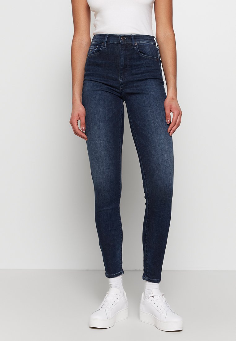 Blugi skinny fit