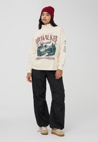 Terranova OVER A COLLO ALTO CON HALF ZIP E STAMPA MONTAGNA - Felpa - avorio