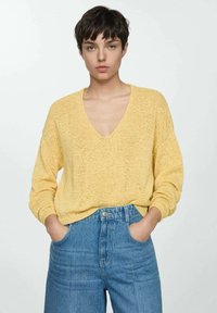 Mango Svetrík - yellow