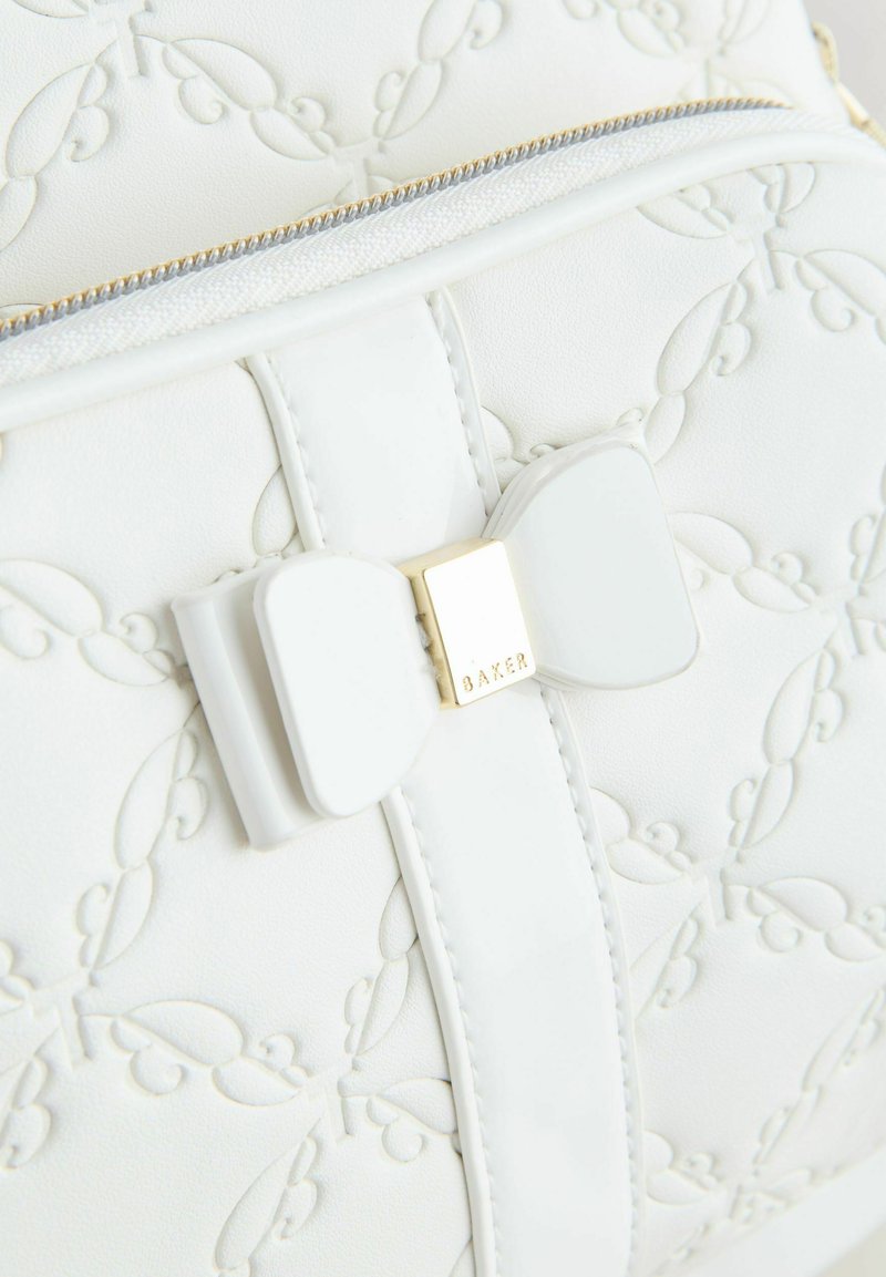 Baker by Ted Baker BACK TO EMBOSSED BOW - School bag - bone 