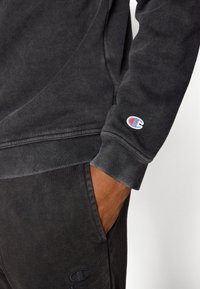 Champion ICONS CREWNECK - Sweatshirt - black