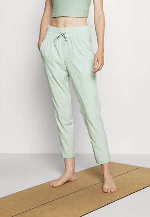 Puma, Pantalon de survêtement - green