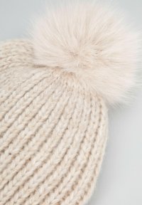 WITTCHEN Gorro - cream