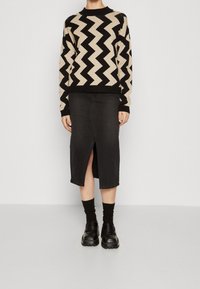 VILA Stickad tröja - black