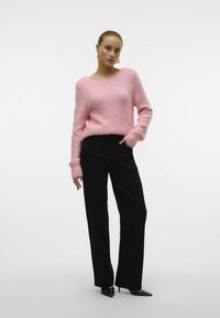 Vero Moda VMELLY WEITER BEINSCHNITT - Jeans a zampa - black