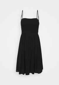 Černé midi šaty s tenkými adjustable ramínky, staženou přední částí a nabíranou sukní, vyrobené z lehkého materiálu, s hladkým povrchem.