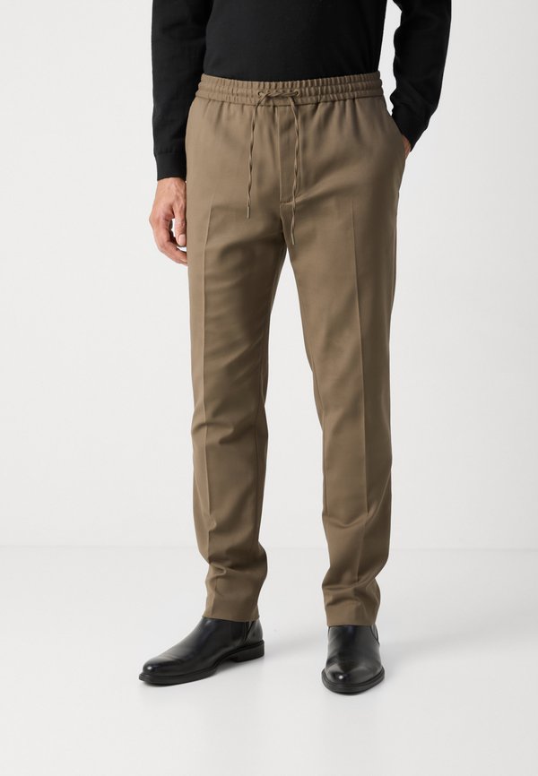 TAPERED - Trousers - tarmac3