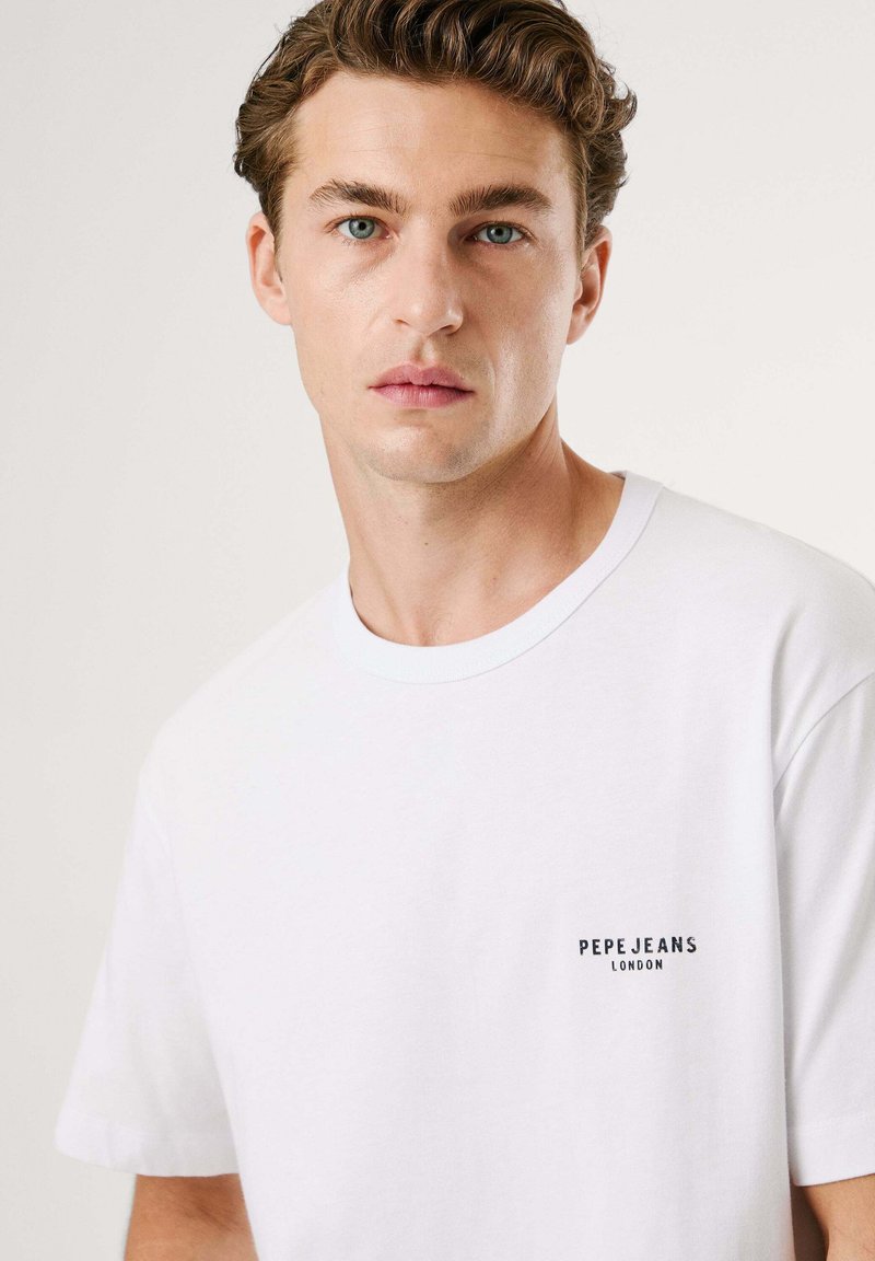 Pepe Jeans Martin T-Shirt Uomo - Cotone 100% Con Logo Stampato Sul Retro - Scollo Rotondo - 5