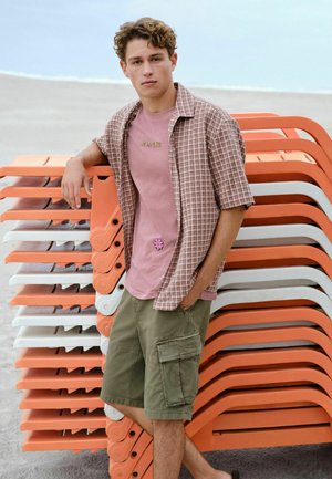 Next, REGULAR FIT - TEXTURED CHECK SHORT SLEEVE SHIRT . - Ing - pink