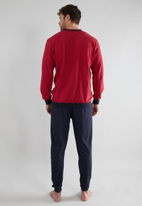 Götzburg ALAN  SET - Nachtwäsche Set - chili pepper