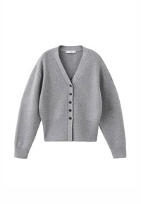 Šedý cardigan s výstřihem do V, dlouhými rukávy a zapínáním na knoflíky vpředu. Vyrobený z měkkého materiálu s žebrovanými detaily na manžetách a lemu.