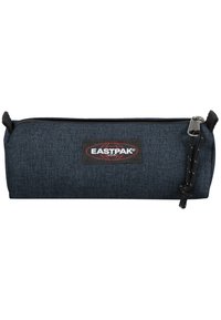 Eastpak etui in donkerblauwe stof met een textuurafwerking, voorzien van een ritssluiting, zwarte rits en een rood logo op de voorkant.
