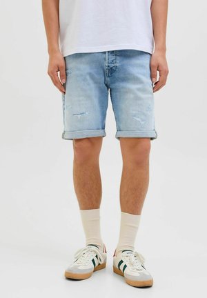 REGULAR FIT - Shorts di jeans - blue denim