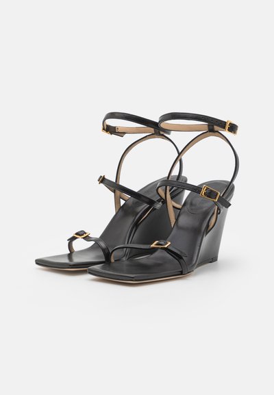 Wandler GAIA STRAPPY - Wedge sandals - black
