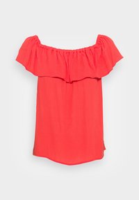 Blusa rossa scollata sulle spalle con collo arricciato, realizzata in tessuto leggero. Presenta un orlo leggermente curvato e spacchi laterali per facilitare il movimento.