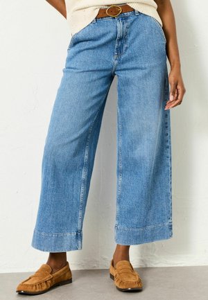 - WIDE LEG CROP . - Wide Leg - bright blue