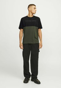 Jack & Jones LOGO RUNDHALS - Print T-shirt - black
