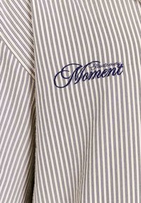 STRIPES  - Camisa - beige