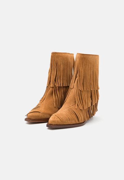 zadig et voltaire cara boots